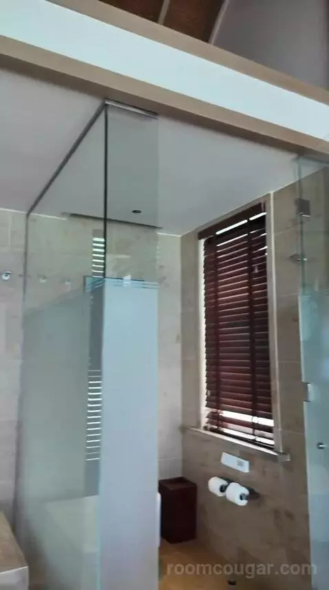 King Overwater Villa (#107) bathroom picture #12