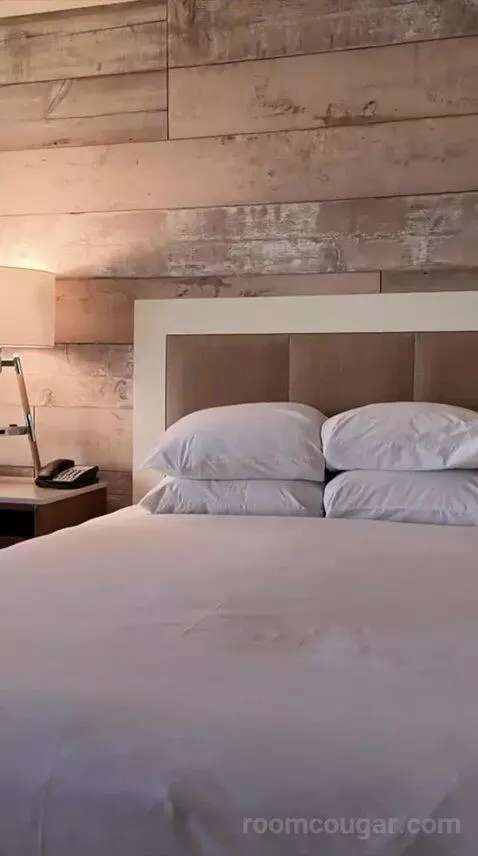 Suite with Two Queen Beds (#2321) bed picture #2