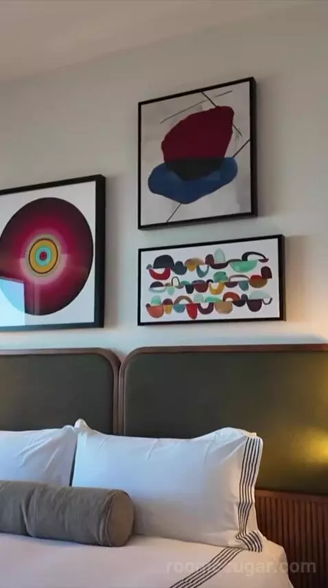King Room with Skyline View (#917) bed picture #2