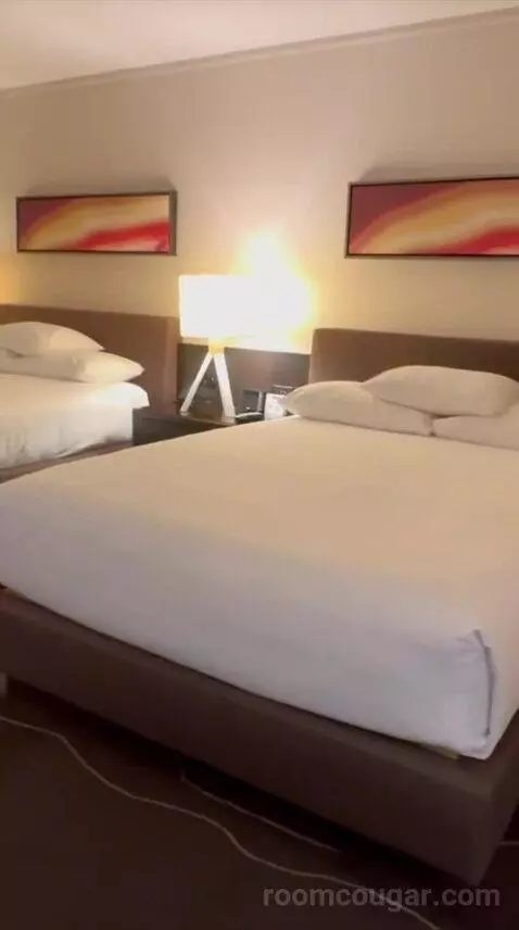 Queen Room with Two Queen Beds (#2216) bed picture #3
