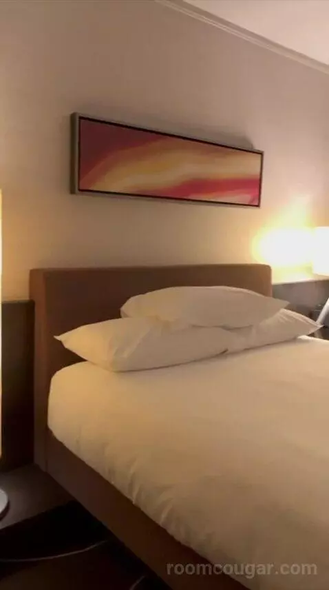 Queen Room with Two Queen Beds (#2216) bed picture #9