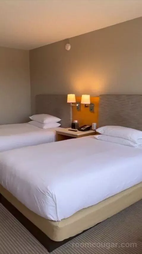 Double Room with Two Double Beds and Harbor View (#624) bed picture #11