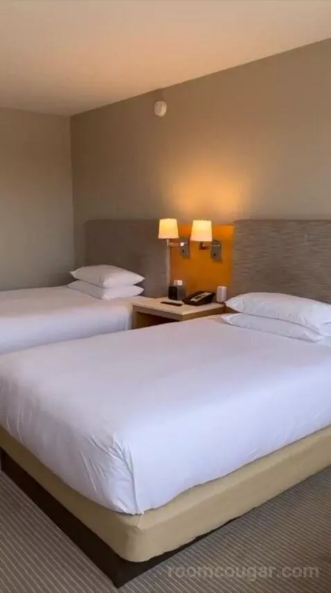 Double Room with Two Double Beds and Harbor View (#624) bed picture #12
