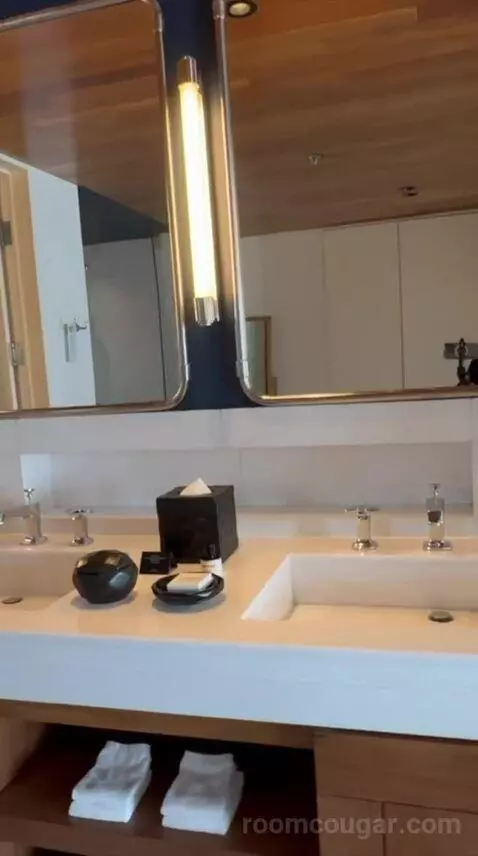 Thompson Suite with Ocean View (#510) bathroom picture #2