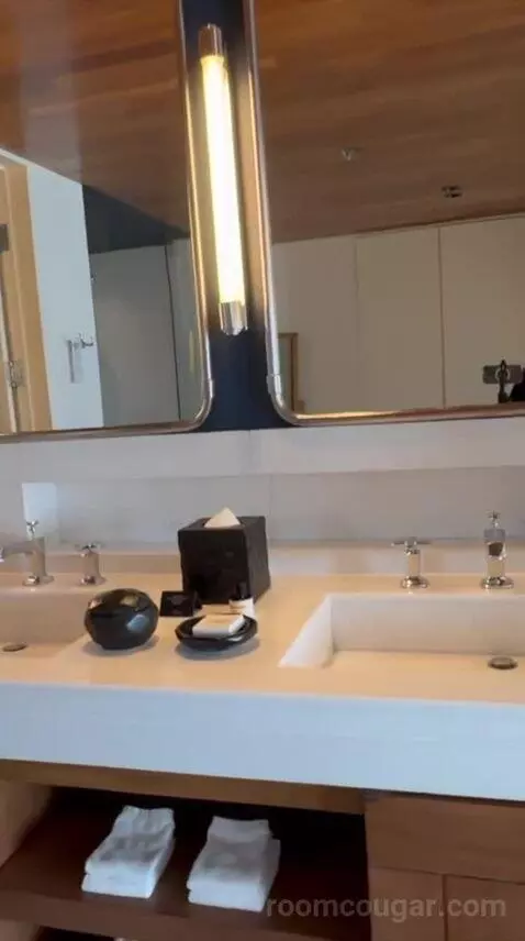 Thompson Suite with Ocean View (#510) bathroom picture #3
