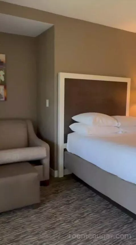 Double Room with Two Double Beds (#838) bed picture #7