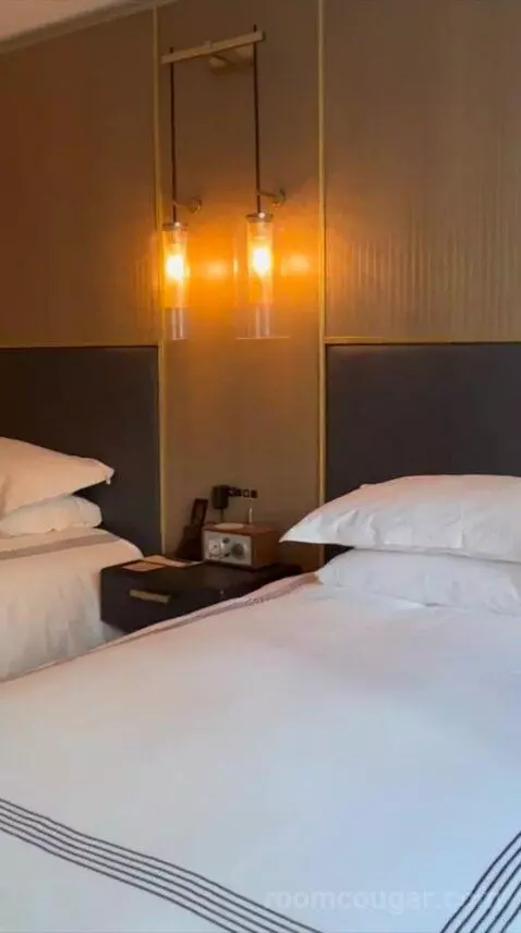 Double Room with Two Double Beds (#1722) bed picture #8