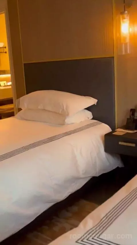 Double Room with Two Double Beds (#1722) bed picture #11