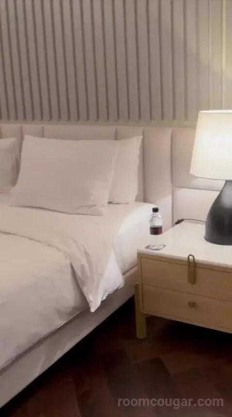 Grand King Suite with Acropolis View (#798) bed picture #2