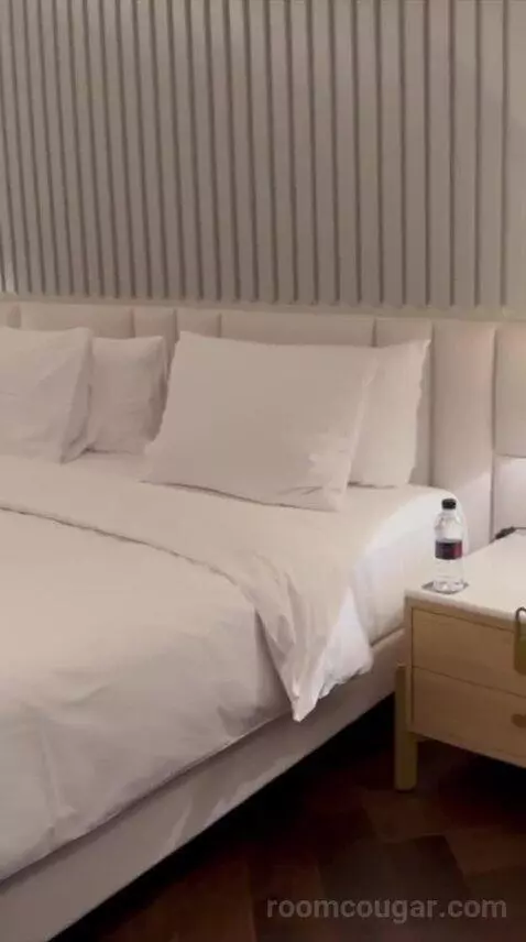 Grand King Suite with Acropolis View (#798) bed picture #6
