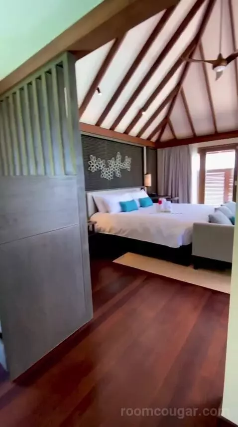 Sunset Water Villa with Pool (#335) bed picture #2