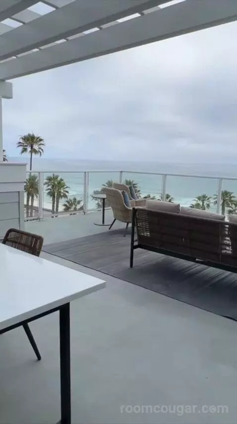 Grand Ocean Suite (#557) view picture #3