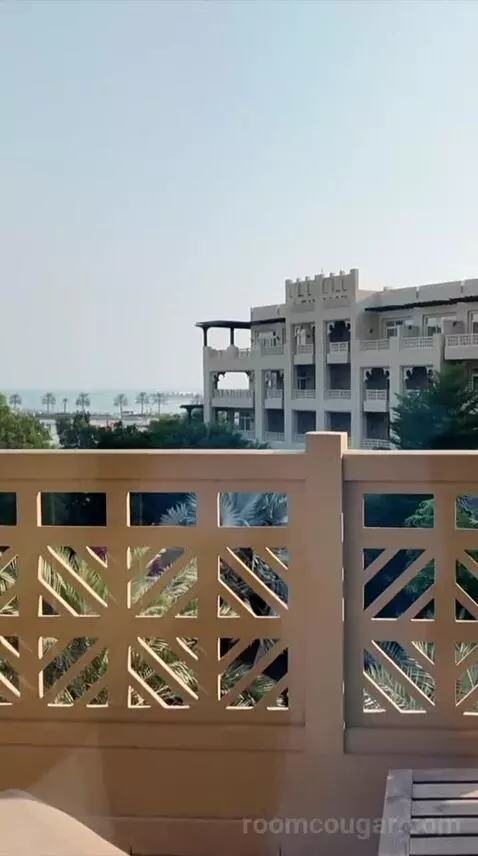 Grand King Suite (#452) view picture #2