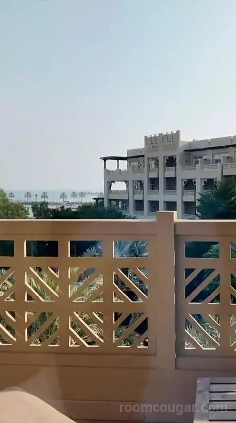 Grand King Suite (#452) view picture #3