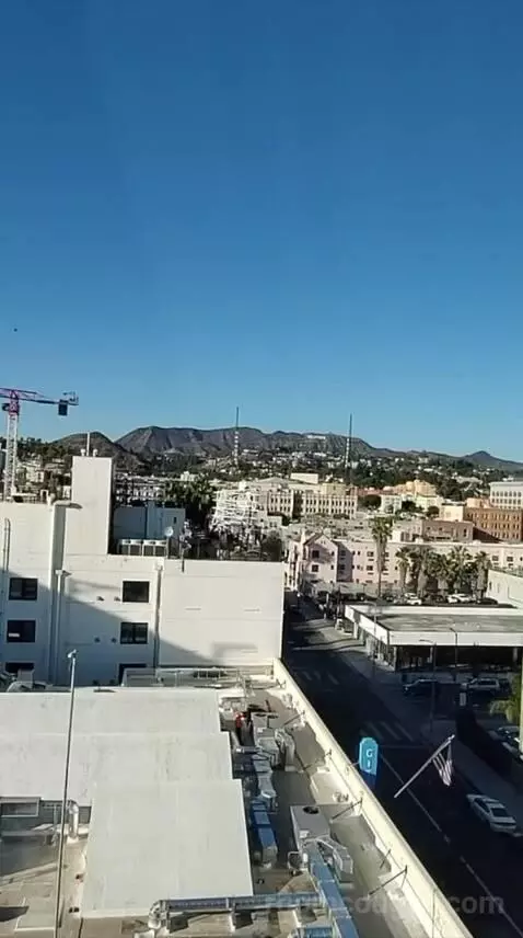 King Room with Hollywood Hills View (#905) view picture #6