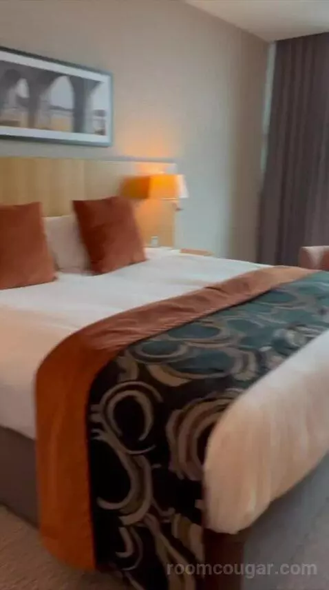 Double Room with Balcony (#409) bed picture #2