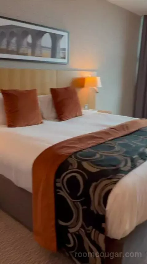 Double Room with Balcony (#409) bed picture #3