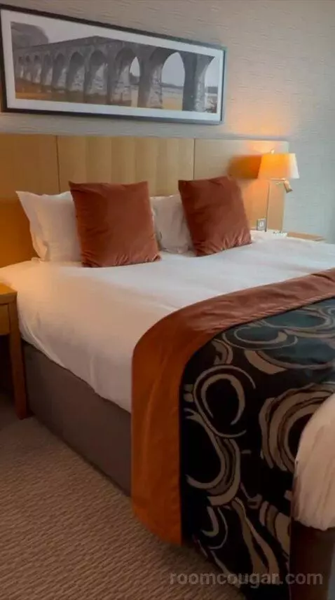 Double Room with Balcony (#409) bed picture #9