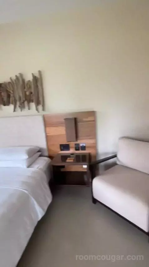 Andaz Suite (#529) bed picture #2