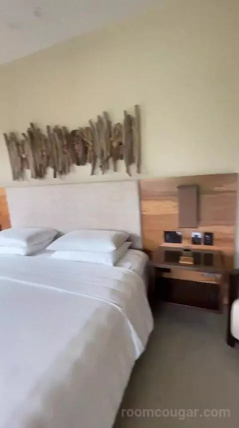 Andaz Suite (#529) bed picture #5