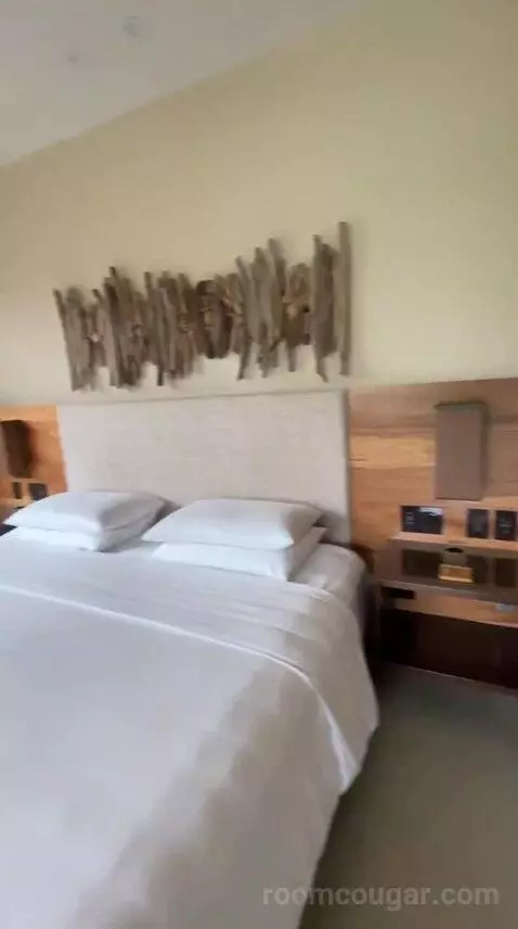 Andaz Suite (#529) bed picture #6