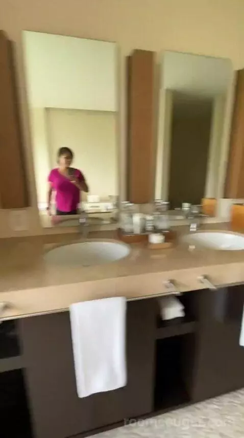 Andaz Suite (#529) bathroom picture #9