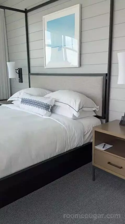 Grand Ocean Suite with Oceanfront (#301) bed picture #4