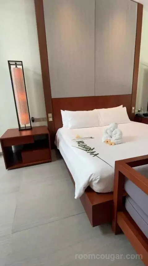 Beach Villa (#117) bed picture #1