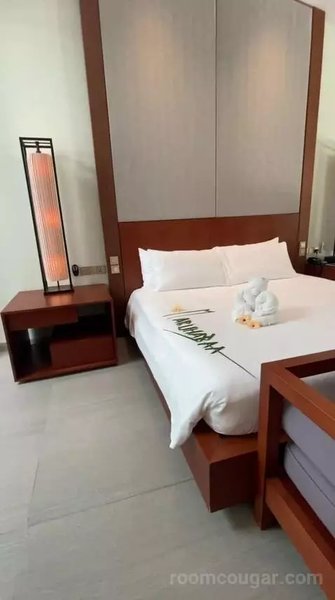 Beach Villa (#117) bed picture #2