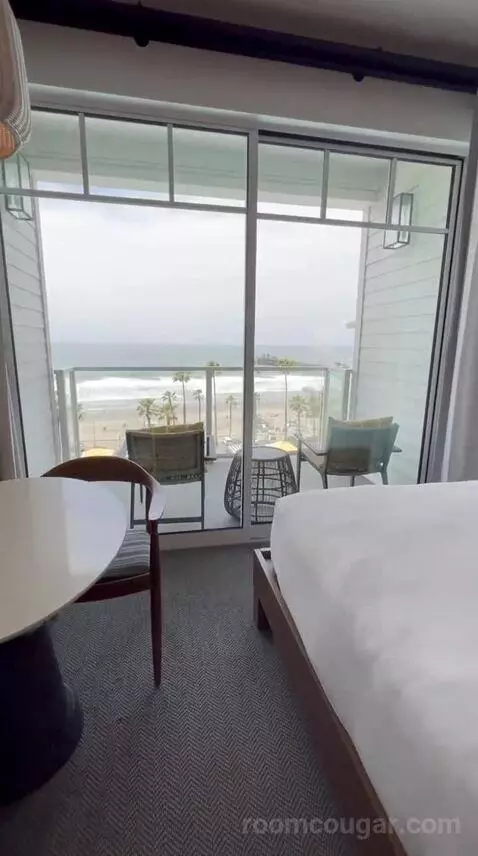 Queen Room with Two Queen Beds and Ocean View (#632) bed picture #10