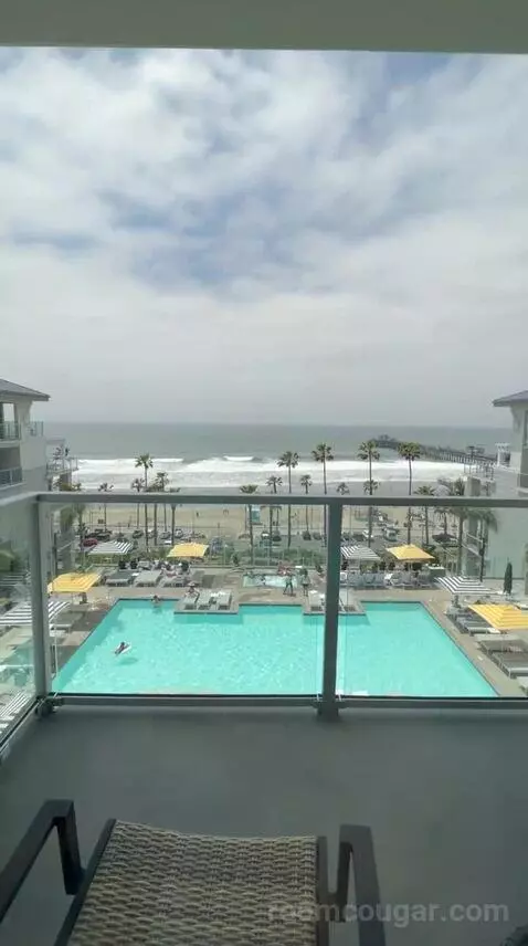 Queen Room with Two Queen Beds and Ocean View (#632) view picture #9