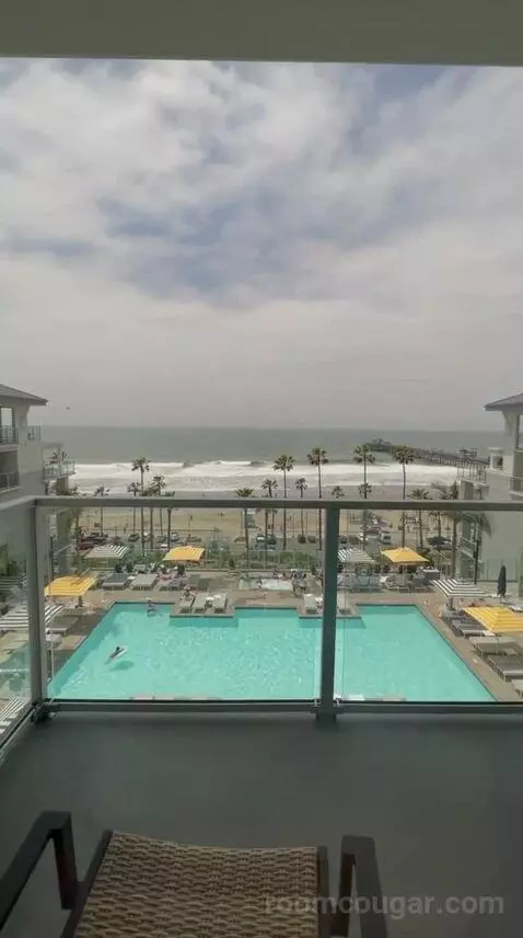 Queen Room with Two Queen Beds and Ocean View (#632) view picture #12