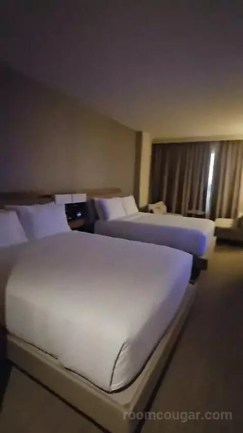 Queen Room with Two Queen Beds (#434) bed picture #2