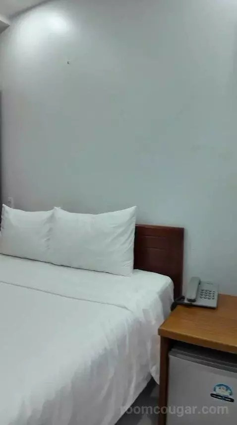 Superior Double Room (#303) bed picture #3