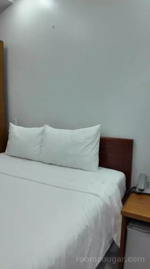 Superior Double Room (#303) bed picture #5