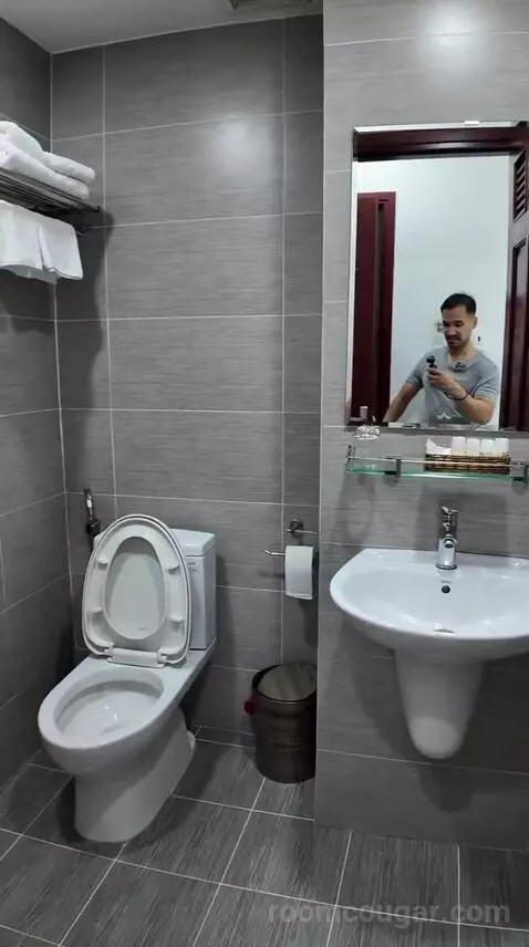 Superior Double Room (#303) bathroom picture #3