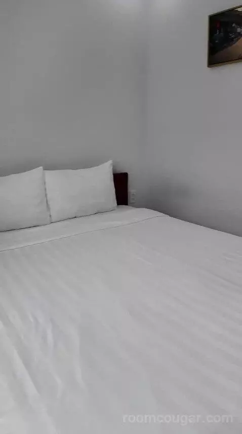 Deluxe Room (#301) bed picture #10