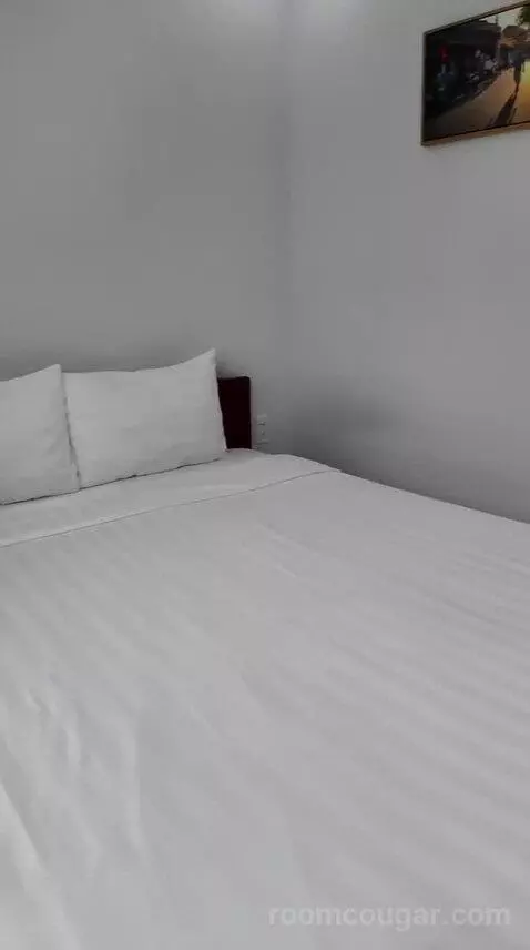 Deluxe Room (#301) bed picture #11