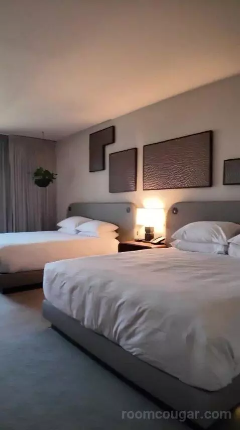 Two King Room with Pool View (#2273) bed picture #8