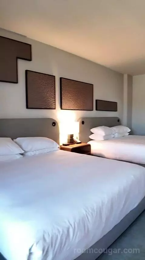 Two King Room with Pool View (#2273) bed picture #10