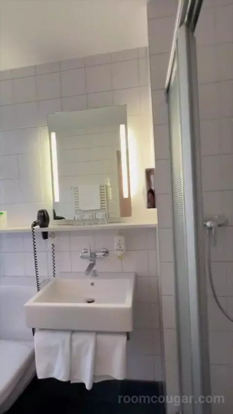 Triple Room (#102) bathroom picture #6