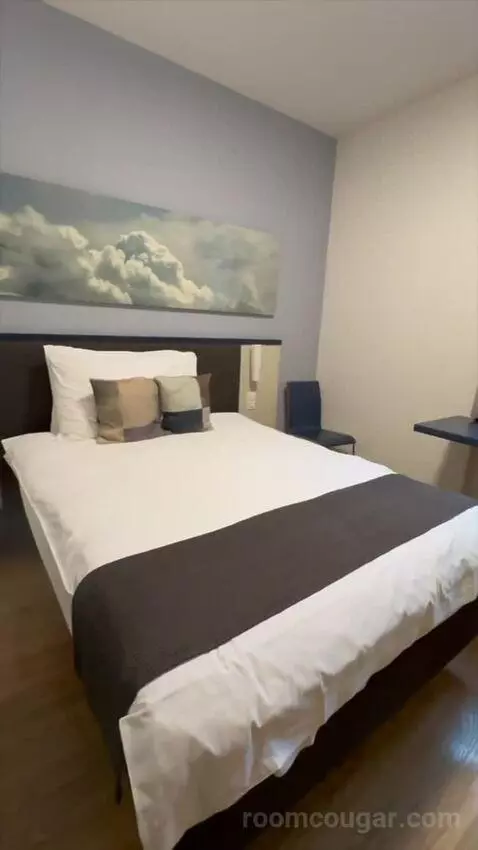 Small Budget Double Room (#312) bed picture #4