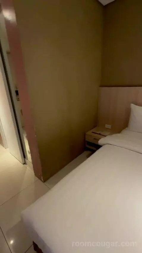 Triple Room (#1515) bed picture #10