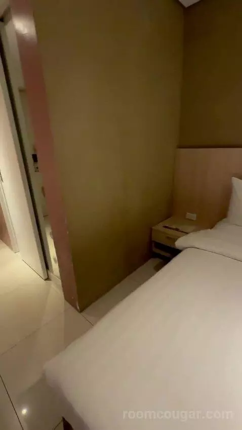 Triple Room (#1515) bed picture #11