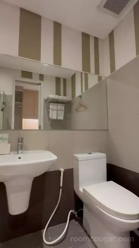 Triple Room (#1515) bathroom picture #9