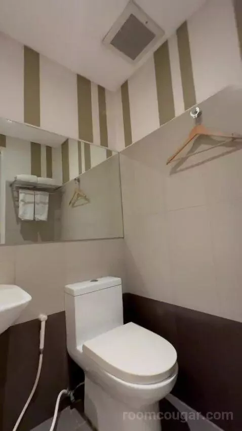 Triple Room (#1515) bathroom picture #10