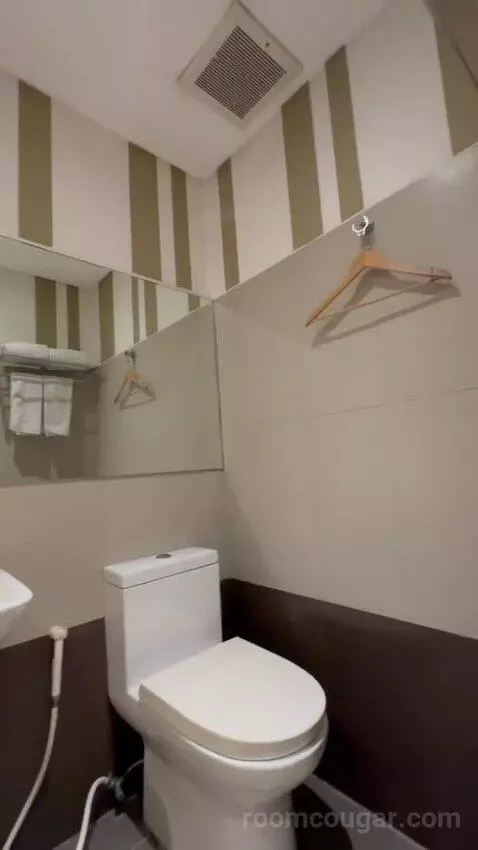 Triple Room (#1515) bathroom picture #12