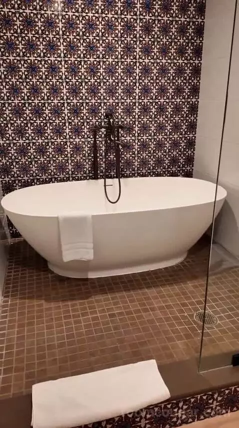 Queen Room with Two Queen Beds with View (#1241) bathroom picture #8