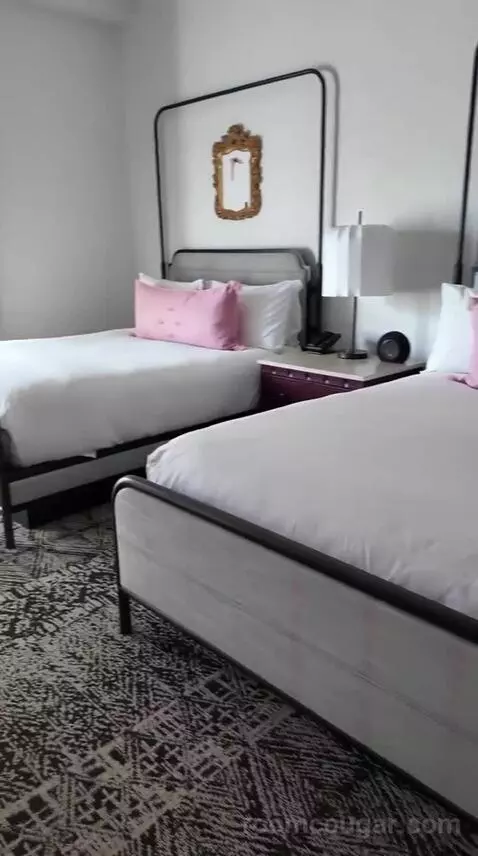 Queen Room with Two Queen Beds, Balcony and Ocean View (#3101) bed picture #8