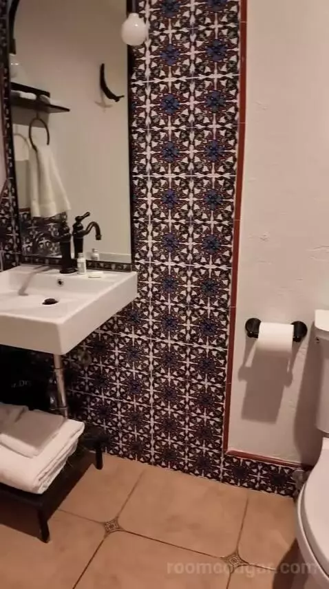 Queen Room with Two Queen Beds (#1121) bathroom picture #6